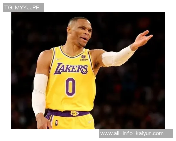 历史三双王威少仍未签约自由球员身份面临赛季开始前的重大选择