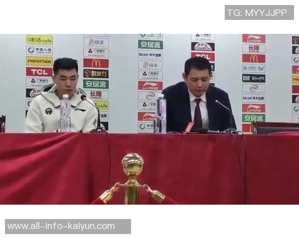 苏群分析杨瀚森高位策应战术变革带来的明显效果与球队表现提升