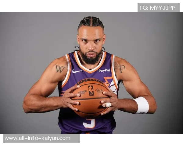 布克赞狄龙进步显著过去的他远不如现在强大 布克赞狄龙进步显著过去的他远不如现在强大