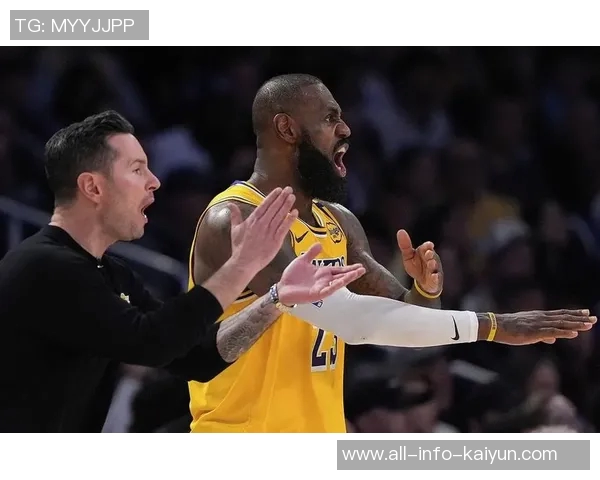 卢卡在湖人遭遇罚球争议引发热议裁判是否更偏袒他 卢卡在湖人遭遇罚球争议引发热议裁判是否更偏袒他