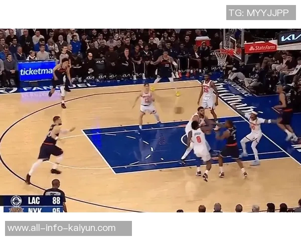 祖巴茨进攻受限难以发挥卢指导无奈回应包夹困境