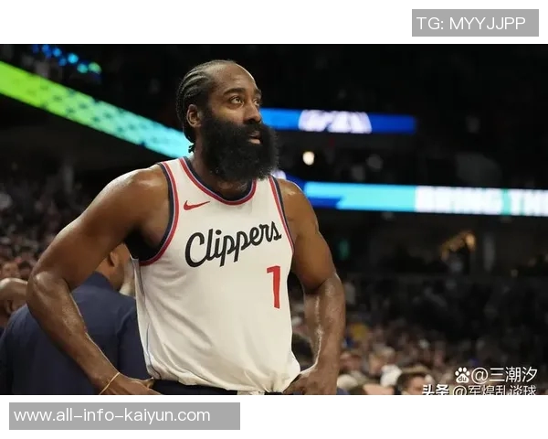 哈登谈赛季表现提升：每场比赛都在进步不断追求更好状态