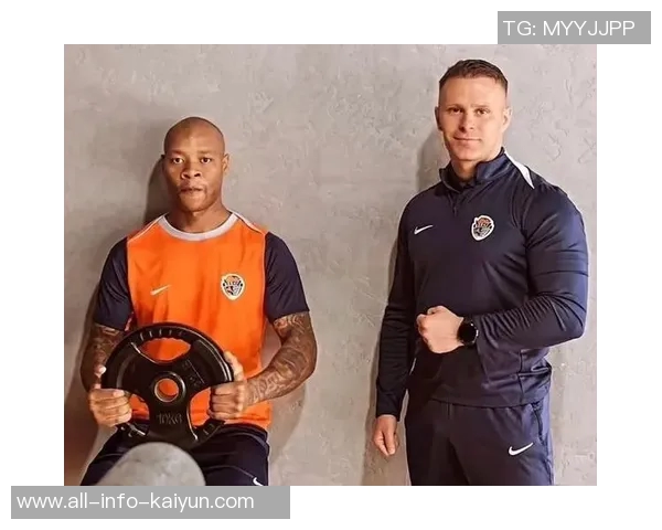 三镇官方宣布签下葡超巴西后腰阿德里亚诺菲尔米诺身价250万欧元